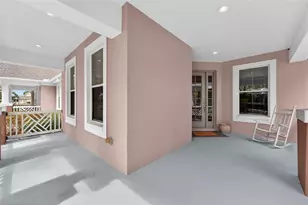 5515 Golden Isles Dr, Apollo Beach, FL 33572 - Photo 9