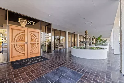 5700 Mariner Street #305, Tampa, FL 33609 - Photo 3