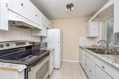 3206 W Azeele Street #215, Tampa, FL 33609 - Photo 11
