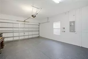 4140 Bismarck Palm Dr, Tampa, FL 33610 - Photo 11