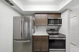 2420 Winding Creek Blvd, Clearwater, FL 33761 - Photo 11