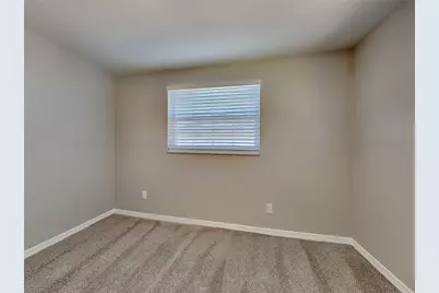 [Address not provided], Tampa, FL 33615 - Photo 9