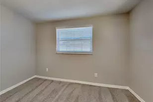 [Address not provided], Tampa, FL 33615 - Photo 9