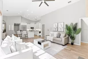 2111 Pinnacle Cir N, Palm Harbor, FL 34684 - Photo 29