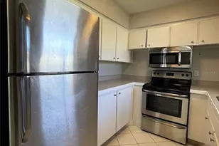 673 59th St S, Saint Petersburg, FL 33707 - Photo 9