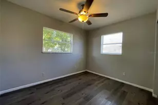 673 59th St S, Saint Petersburg, FL 33707 - Photo 15