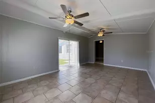 673 59th St S, Saint Petersburg, FL 33707 - Photo 5
