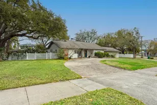 2603 N Ridgewood Ave, Tampa, FL 33602 - Photo 1