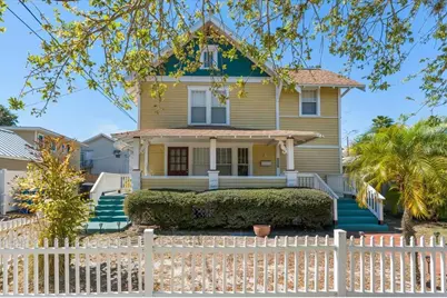 916 2nd Street N #B, Saint Petersburg, FL 33701 - Photo 1