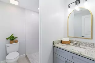 2114 E Juneau St, Tampa, FL 33604 - Photo 9