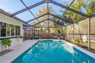 1762 Bayshore Blvd, Dunedin, FL 34698 - Photo 15