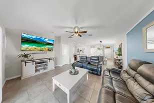 1624 Broad Winged Hawk Dr, Ruskin, FL 33570 - Photo 17