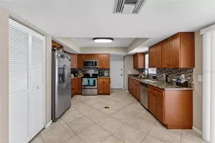 206 Bayfield Dr, Brandon, FL 33511 - Photo 15