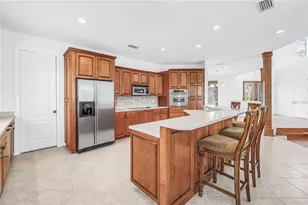 14365 Eagle Pointe Dr, Clearwater, FL 33762 - Photo 11