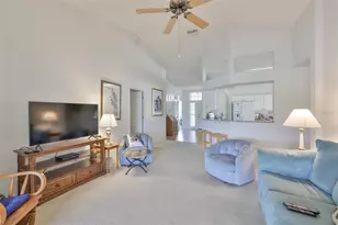 917 Villeroy Greens Dr, Sun City Center, FL 33573 - Photo 21