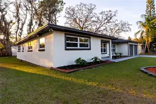 7812 Garrison St, Tampa, FL 33617 - Photo 3