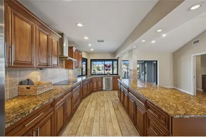 4157 Saltwater Boulevard, Tampa, FL 33615 - Photo 9