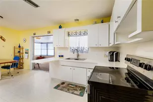 3700 56th St N, Saint Petersburg, FL 33710 - Photo 17