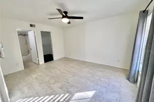 2981 Bonaventure Cir, Palm Harbor, FL 34684 - Photo 9