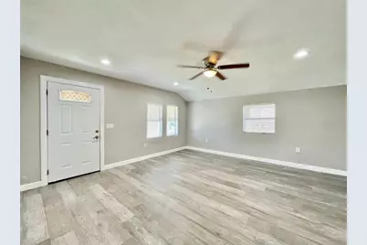 7108 S Mascotte Street, Tampa, FL 33616 - Photo 3