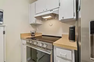2211 Grenadier Dr, Sun City Center, FL 33573 - Photo 11