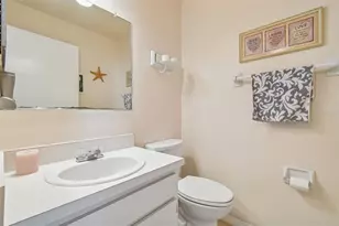 2211 Grenadier Dr, Sun City Center, FL 33573 - Photo 25