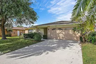 4175 103rd Ave N, Clearwater, FL 33762 - Photo 1