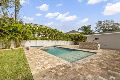 5009 W Neptune Way, Tampa, FL 33609 - Photo 15