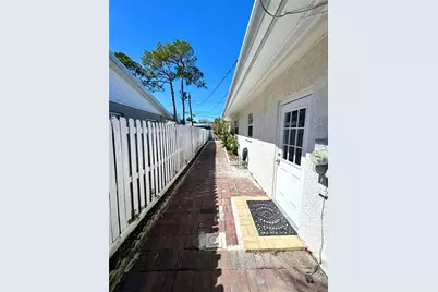 4518 Helena Street NE, Saint Petersburg, FL 33703 - Photo 57