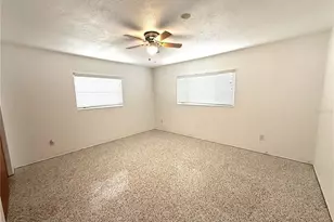 2420 68th Ave S, Saint Petersburg, FL 33712 - Photo 9