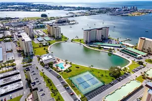 4650 Cove Cir, Saint Petersburg, FL 33708 - Photo 1