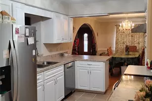 8943 Silver Lake Dr, Leesburg, FL 34788 - Photo 11