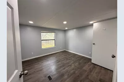 8824 Overlook Dr, Wesley Chapel, FL 33545 - Photo 23