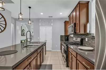 7238 Milestone Drive, Apollo Beach, FL 33572 - Photo 11