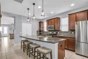 7238 Milestone Dr, Apollo Beach, FL 33572 - Photo 11