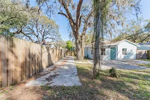 1305 E Osborne Ave, Tampa, FL 33603 - Photo 35