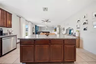 4910 Babbling Brook Ln, Wimauma, FL 33598 - Photo 15