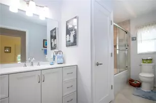 203 Austin Hill Ct, Sun City Center, FL 33573 - Photo 35