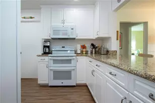 203 Austin Hill Ct, Sun City Center, FL 33573 - Photo 23