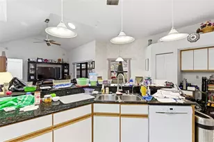 3040 Windridge Oaks Dr, Palm Harbor, FL 34684 - Photo 9