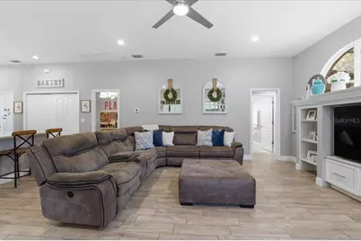 1007 Split Silk Street, Valrico, FL 33594 - Photo 15