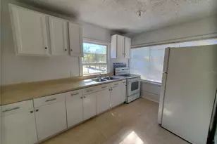 2300 5th St S, Saint Petersburg, FL 33705 - Photo 7