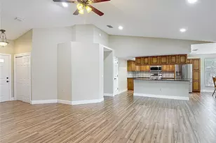 3810 Hollister Pl, Brandon, FL 33511 - Photo 7