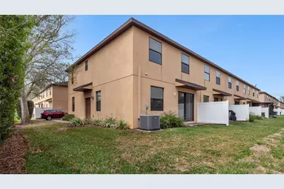 10235 Villa Palazzo Court, Tampa, FL 33615 - Photo 49