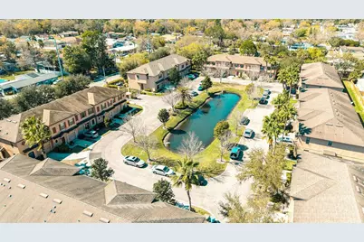 10235 Villa Palazzo Court, Tampa, FL 33615 - Photo 9