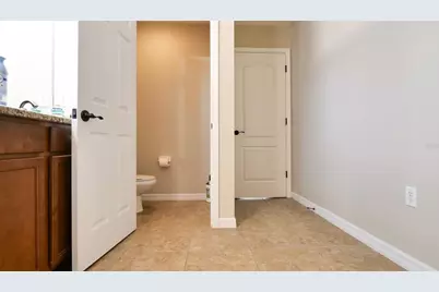 10235 Villa Palazzo Court, Tampa, FL 33615 - Photo 31