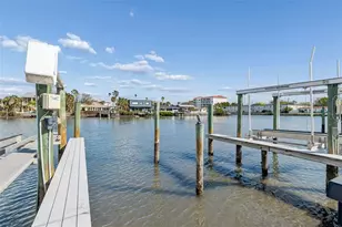 300 Venetian Dr, Clearwater, FL 33755 - Photo 39