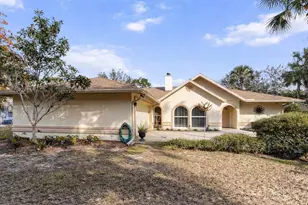 84 N Country Club Dr, Crystal River, FL 34429 - Photo 3
