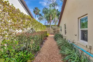 13528 Avista Dr, Tampa, FL 33624 - Photo 13