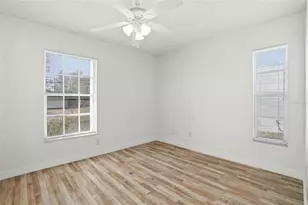 1978 Radcliffe Dr N, Clearwater, FL 33763 - Photo 19